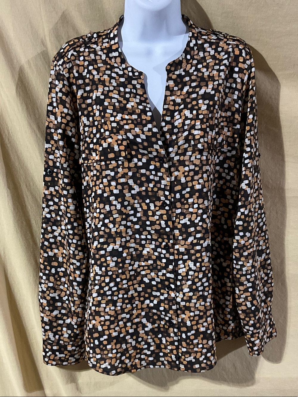 Calvin Klein Size L Black, Brown & White Geometric Print Button-Down Blouse